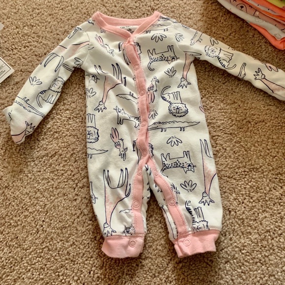 Lot of 5 Carter’s newborn sleepers - Picture 1 of 5
